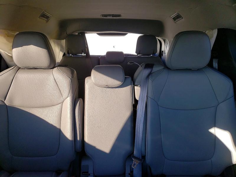 2025 Toyota Sienna xle 8-passenger