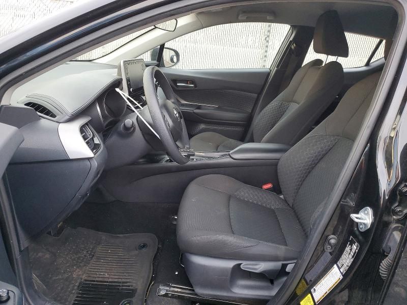 2021 Toyota C-hr xle