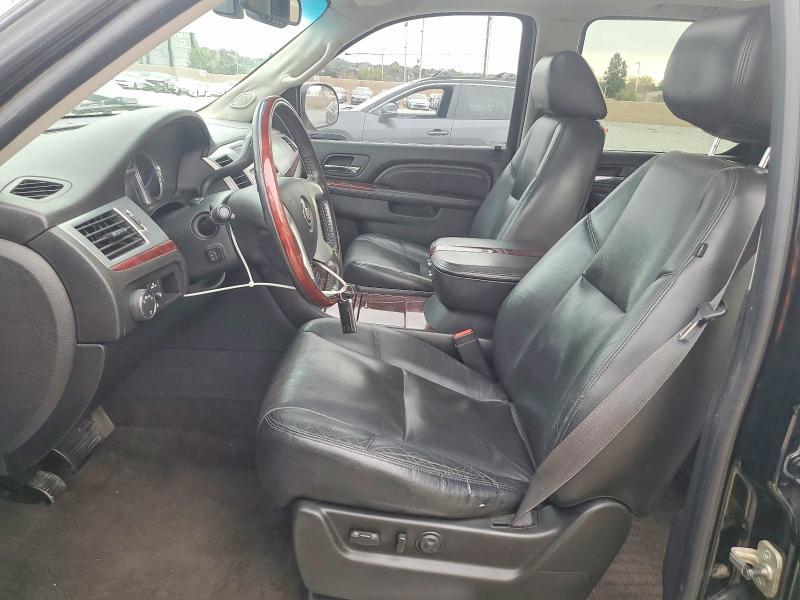 2011 Cadillac Escalade Premium