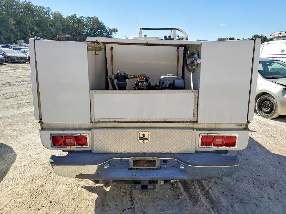2003 Chevrolet Silverado Utility / Service Truck