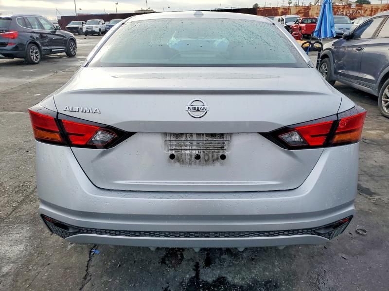 2020 Nissan Altima s