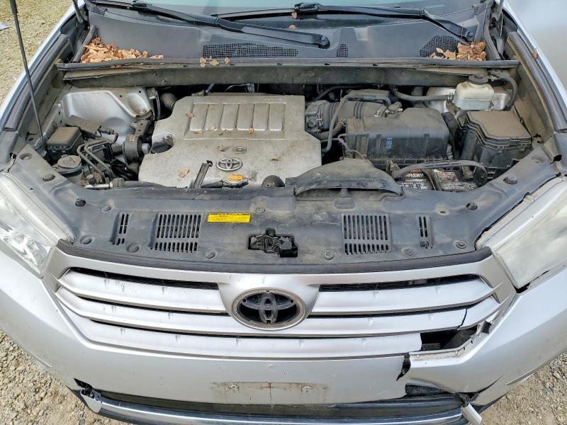 2013 Toyota Highlander Base