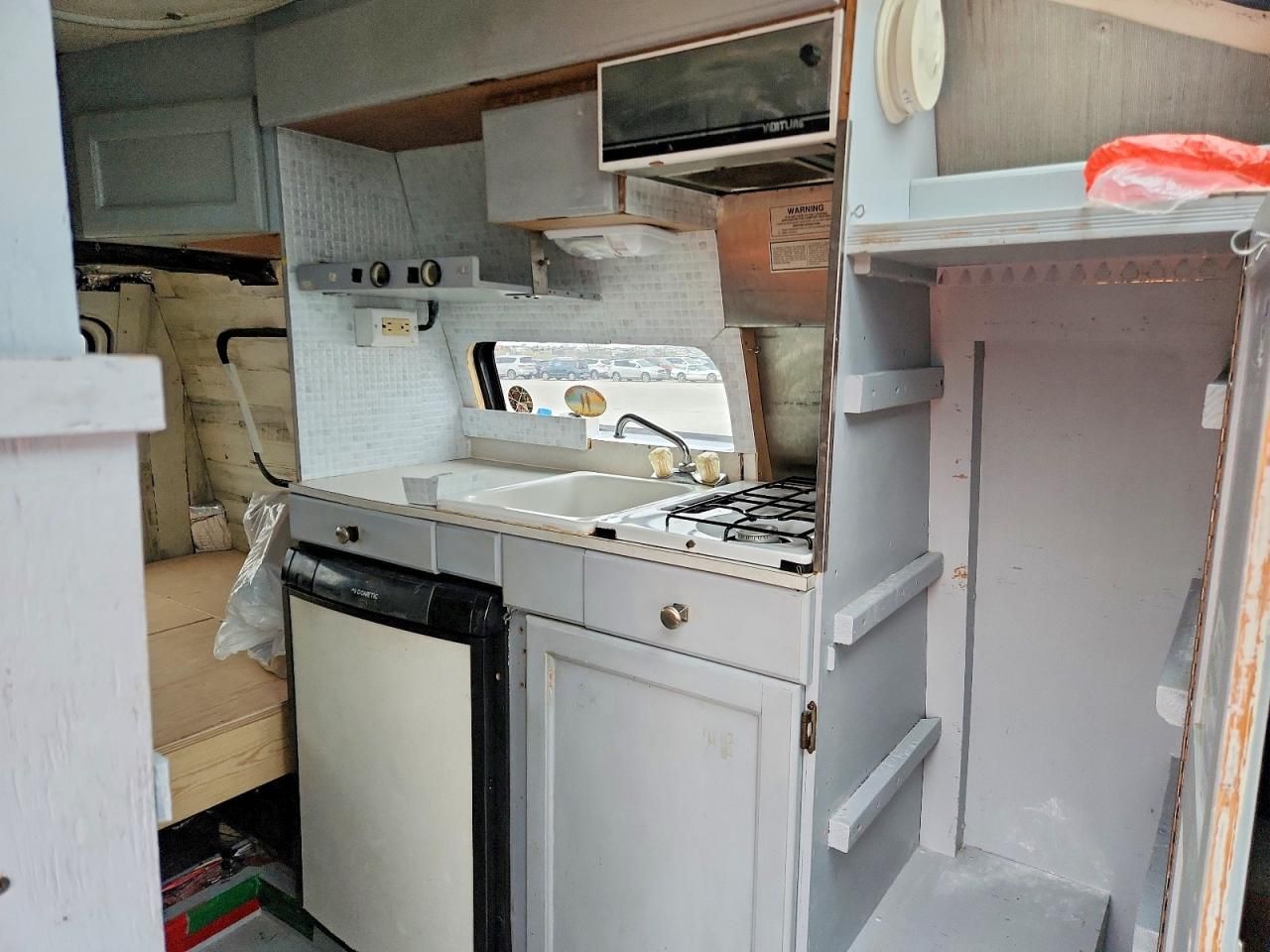 1998 Dodge RAM Van B2500