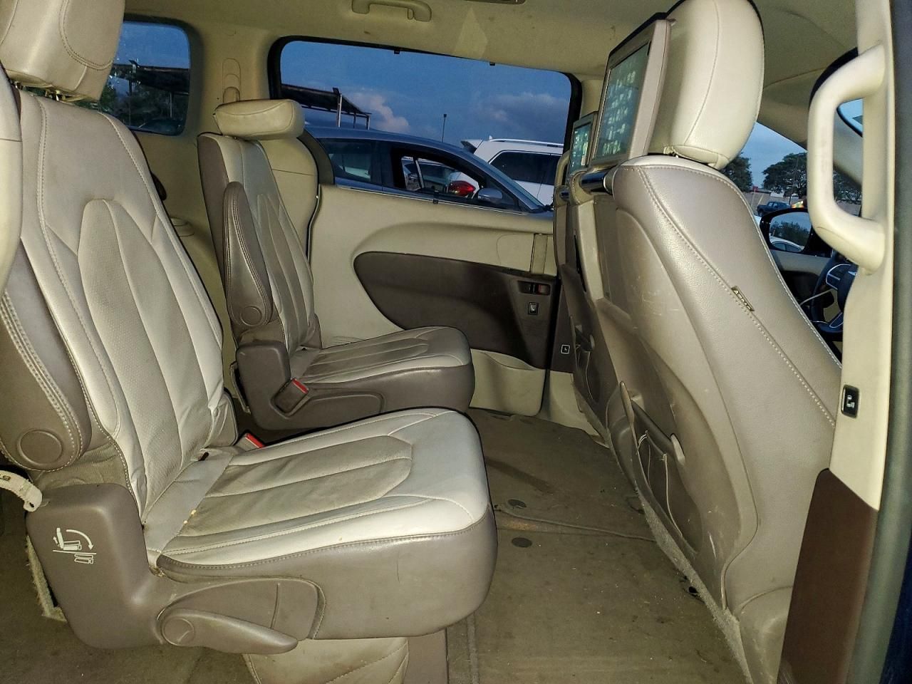 2017 Chrysler Pacifica Touring l Plus