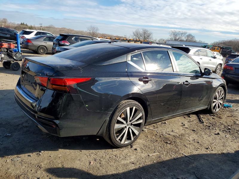 2020 Nissan Altima sr