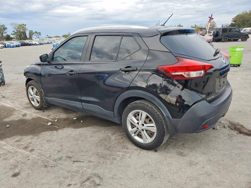 2019 Nissan Kicks s