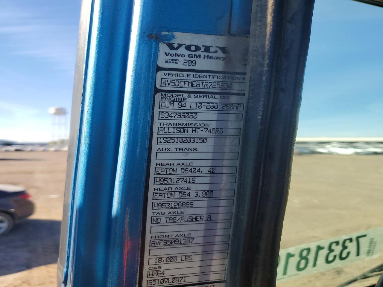 1996 Volvo Xpeditor ROLL-OFF Container Truck