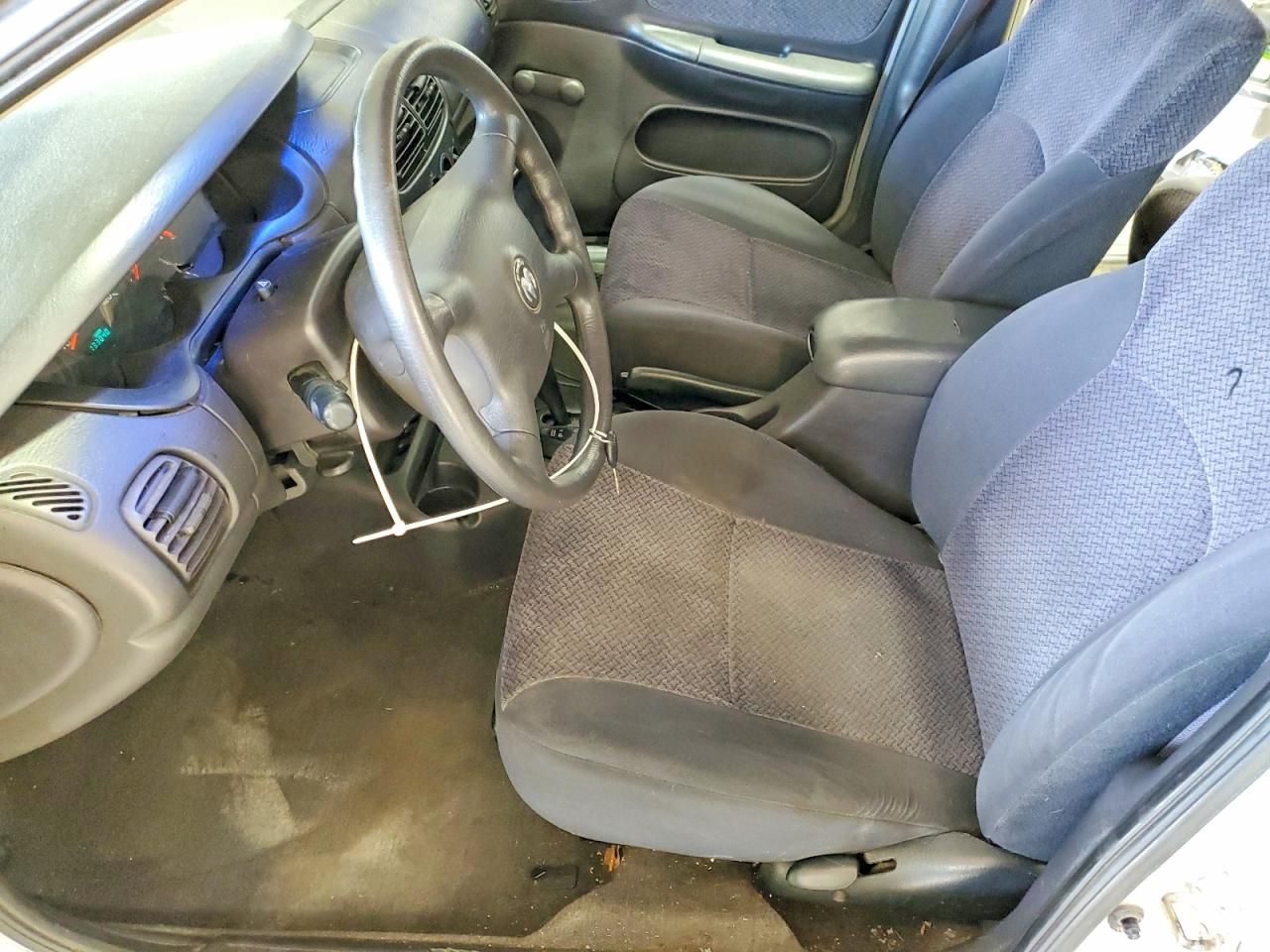 2000 Dodge Neon Base