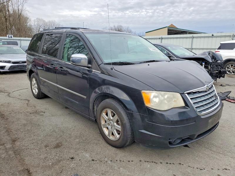 2010 Chrysler Town & Country Touring