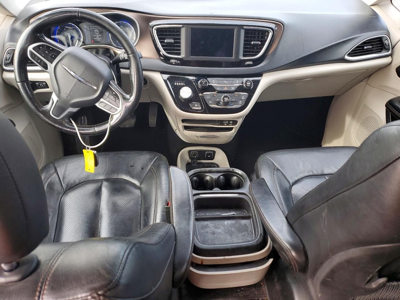 2019 Chrysler Pacifica Touring l