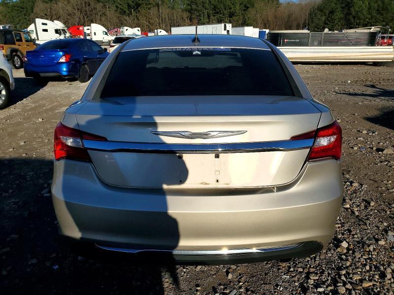 2013 Chrysler 200 Touring