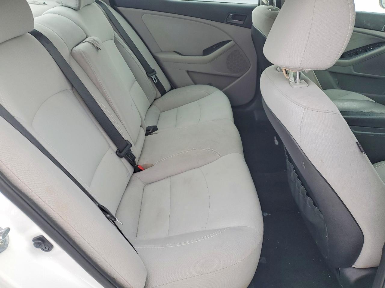 2014 KIA Optima lx