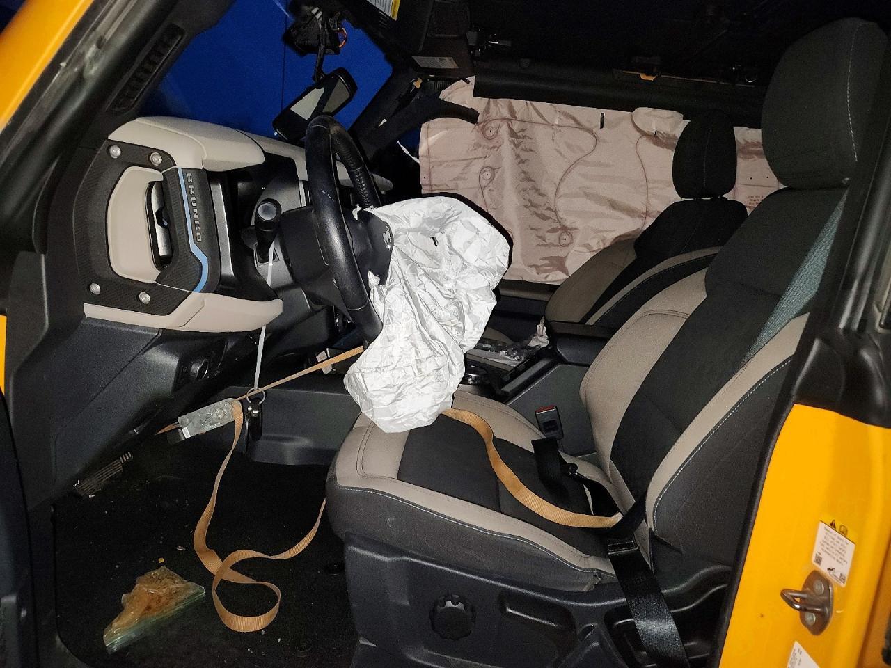 2021 Ford Bronco Base