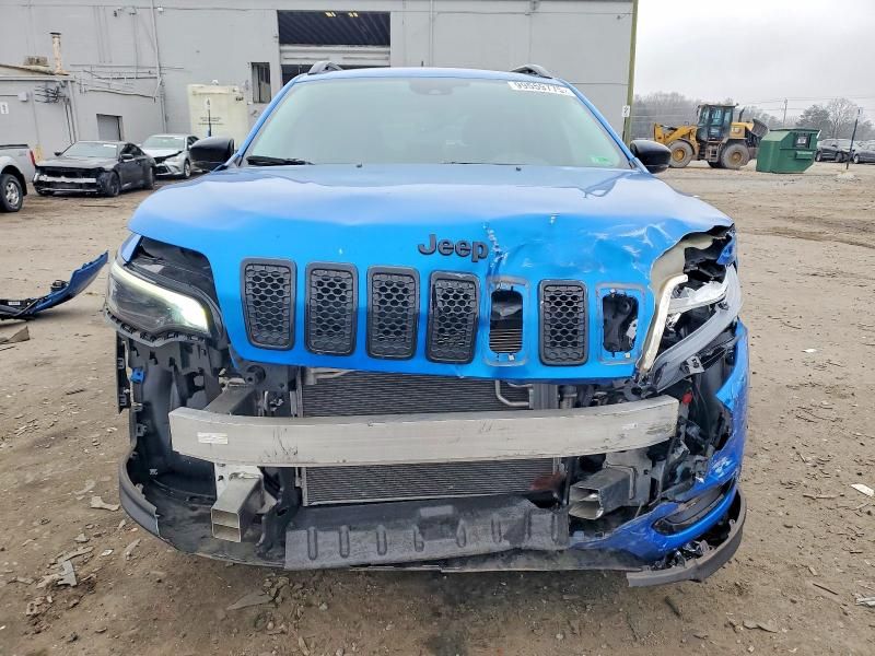 2023 Jeep Cherokee Altitude lux