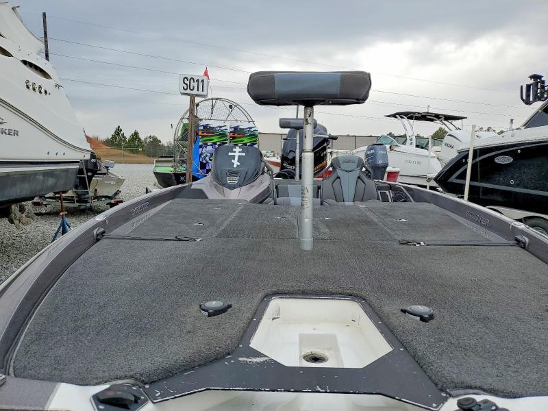 2021 Skeeter ZXR21  Boat Boat