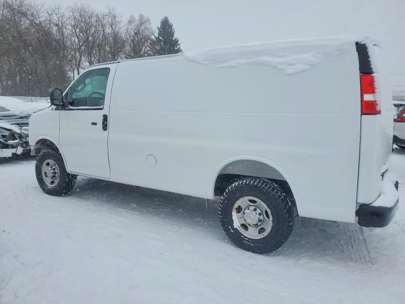 2025 Chev Express G2500
