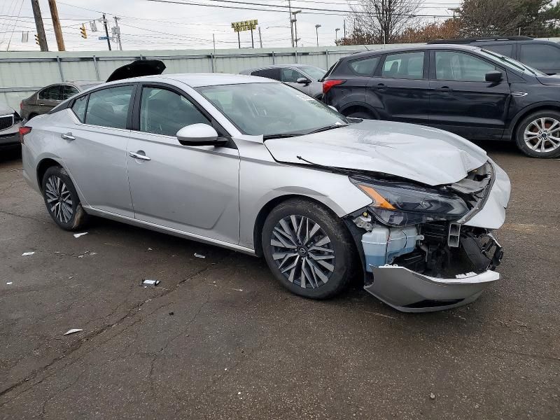 2023 Nissan Altima sv
