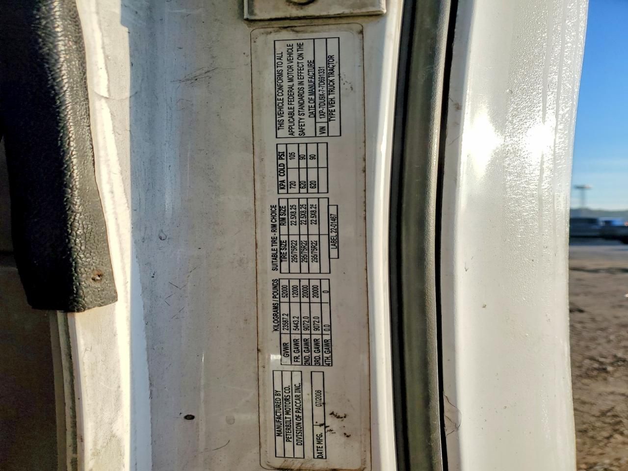 2007 Peterbilt 387 Semi Truck