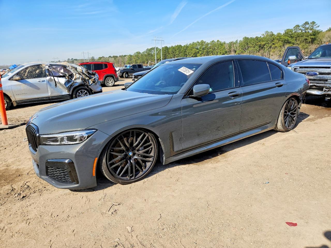 2022 BMW 740 i