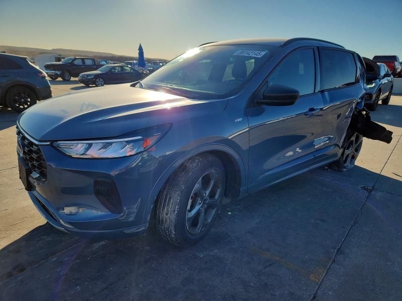 2023 Ford Escape st Line