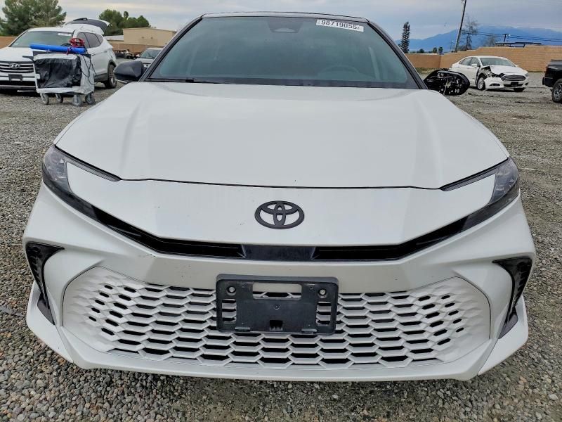 2025 Toyota Camry xse