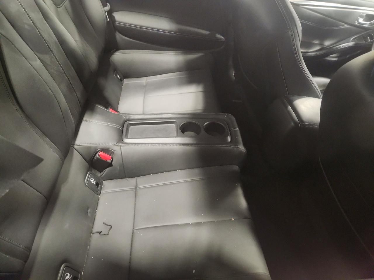 2018 Infiniti Q60 Luxe 300