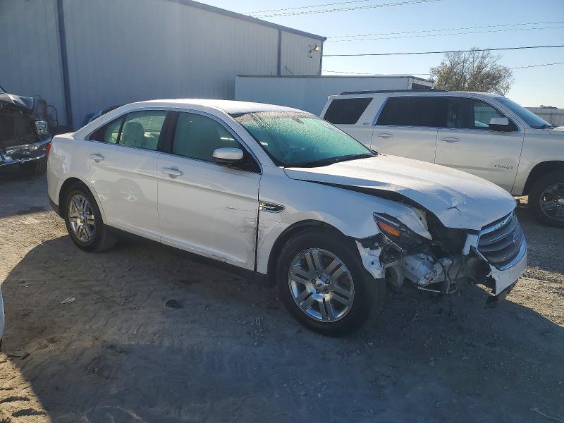2018 Ford Taurus sel
