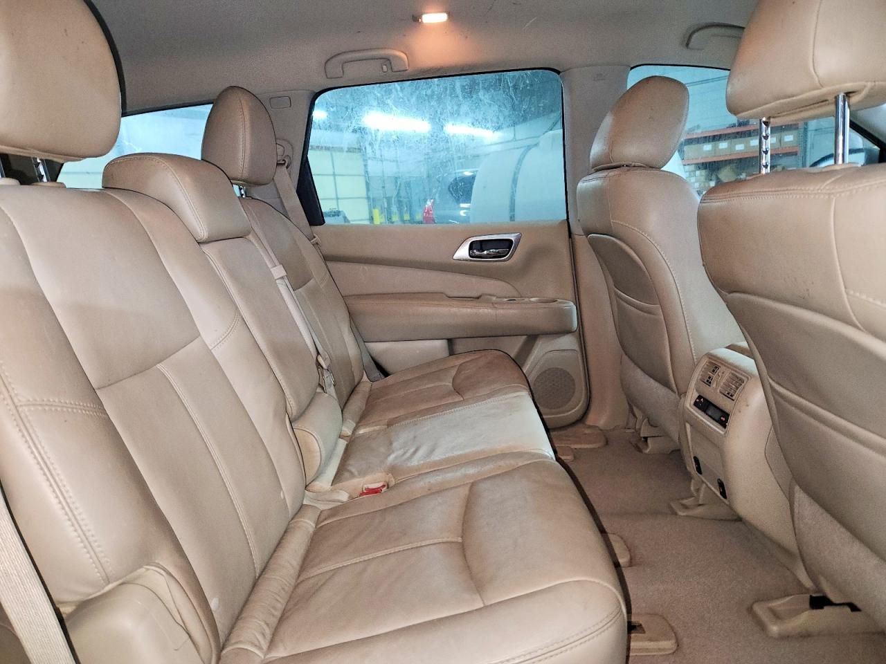 2014 Nissan Pathfinder s