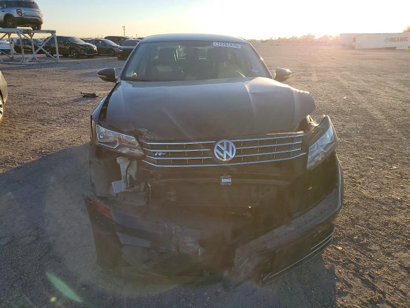 2017 Volkswagen Passat R-line