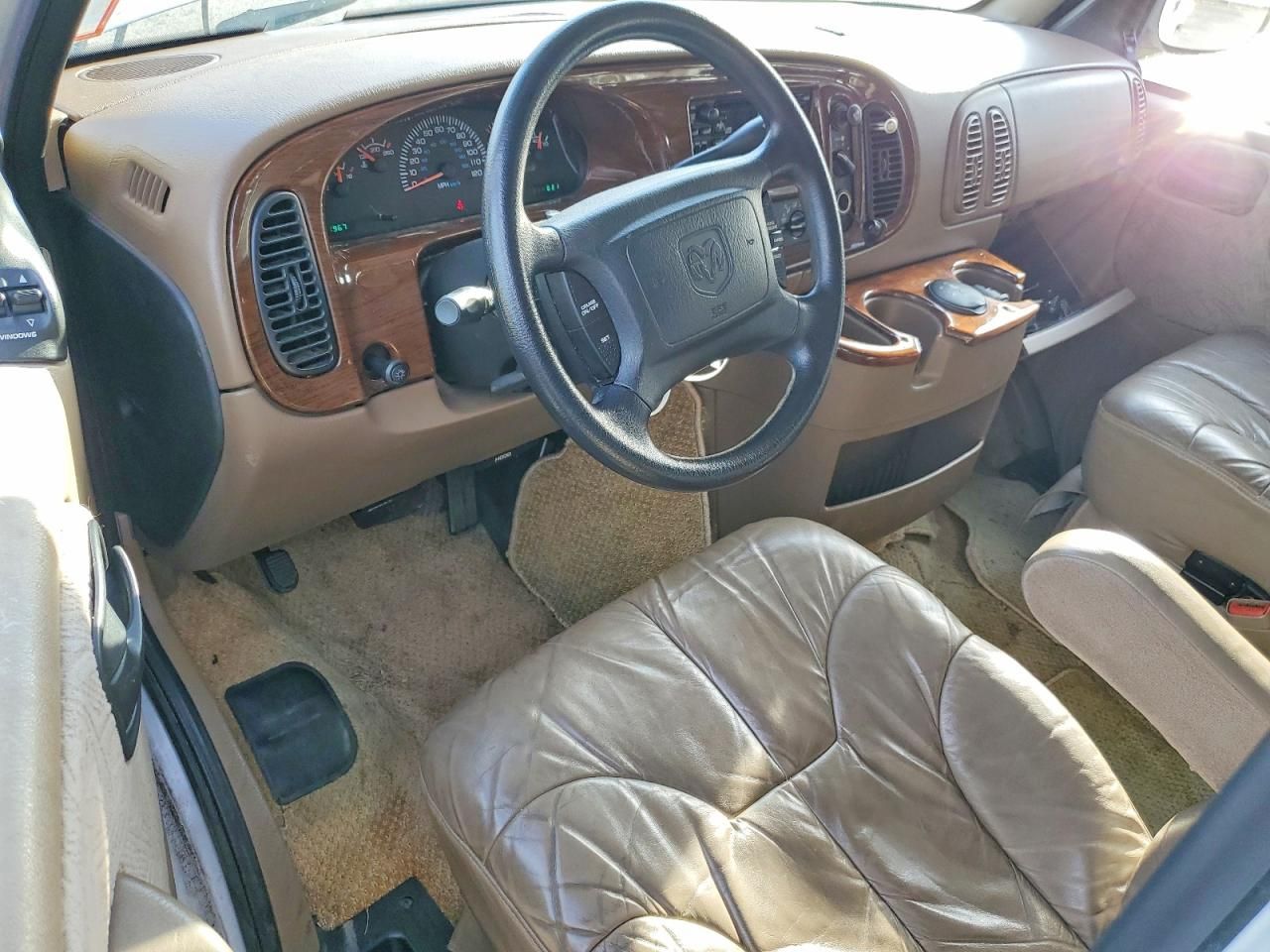 2001 Dodge RAM Van B1500