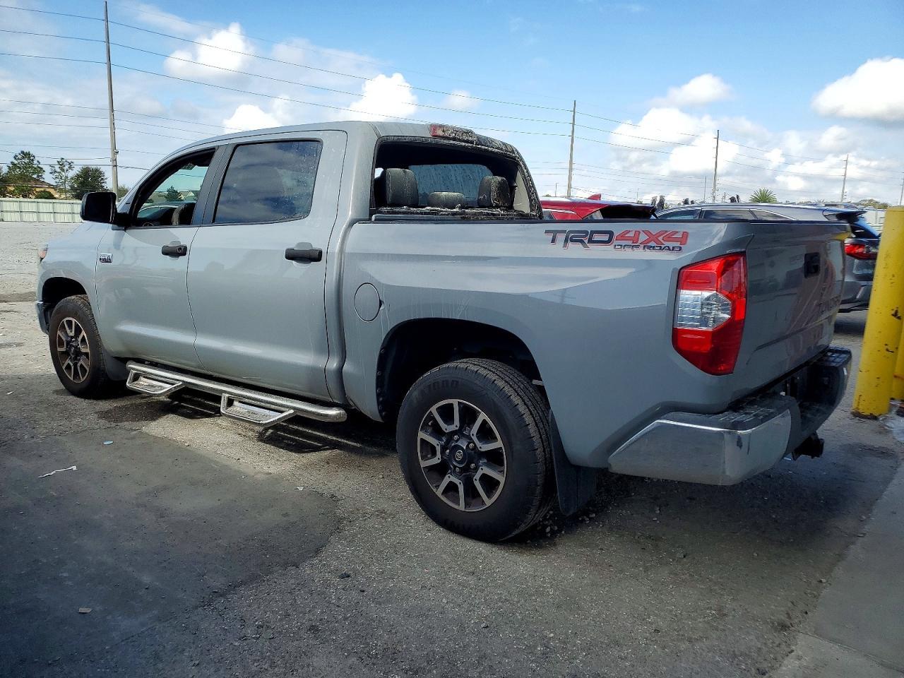 2019 Toyota Tundra SR5