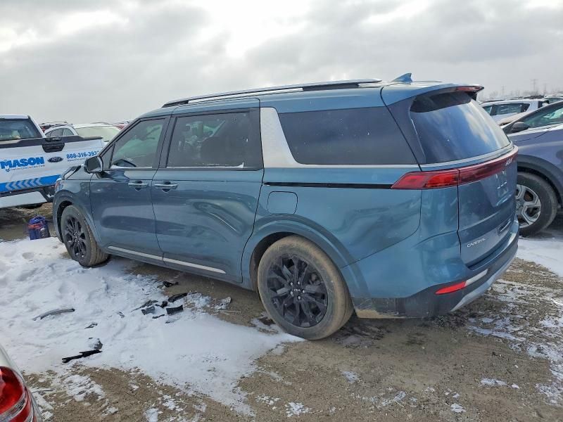 2023 KIA Carnival sx