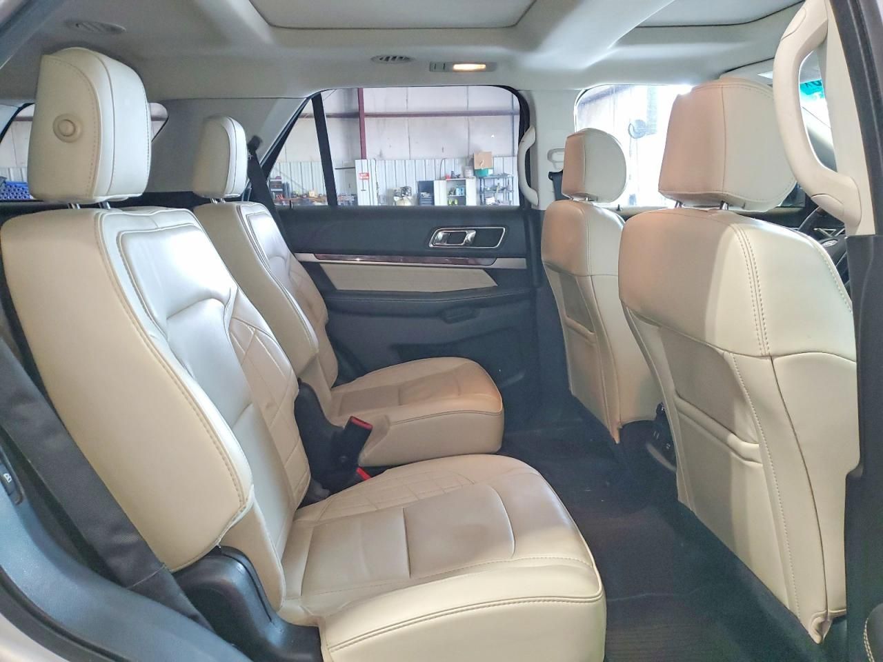 2017 Ford Explorer Platinum