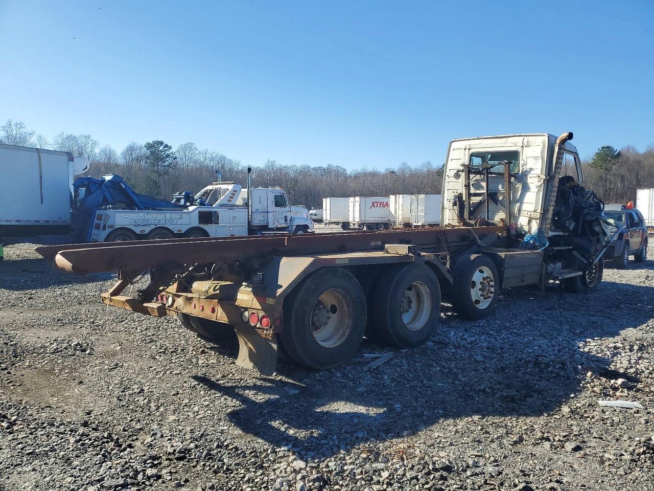 2004 Volvo Vhd Roll-off Container Truck