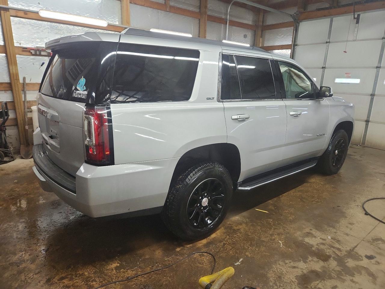 2017 GMC Yukon slt