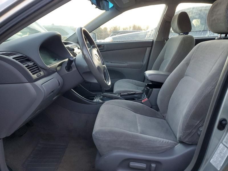 2002 Toyota Camry le