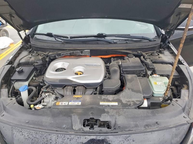 2016 Hyundai Sonata Hybrid