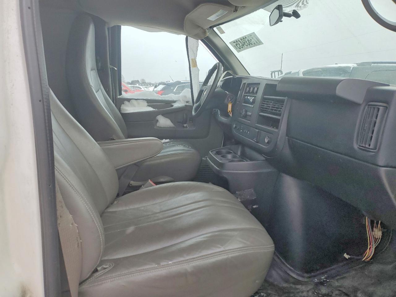 2015 Chev Express G2500