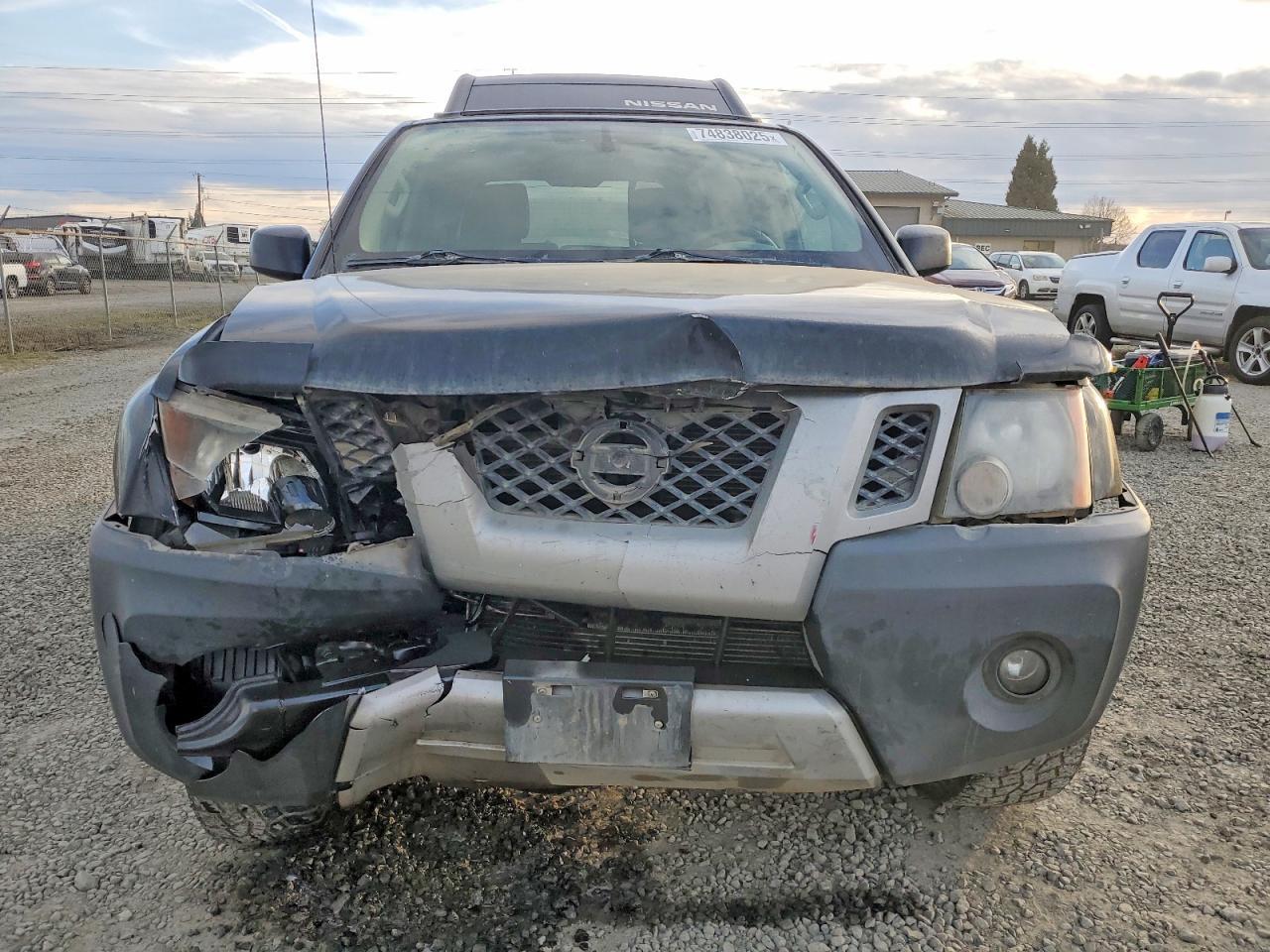 2013 Nissan Xterra x