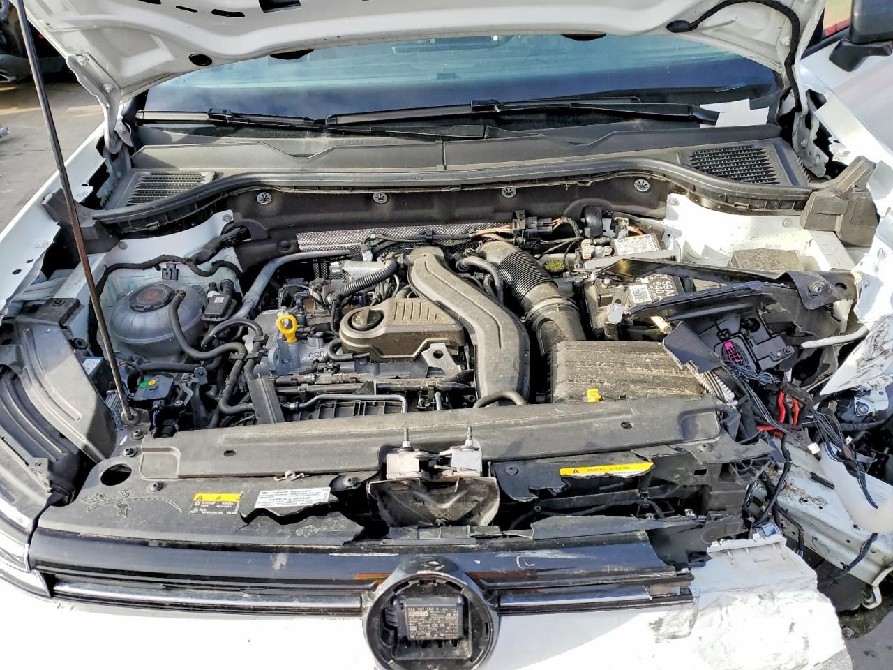 2025 Volkswagen Taos s