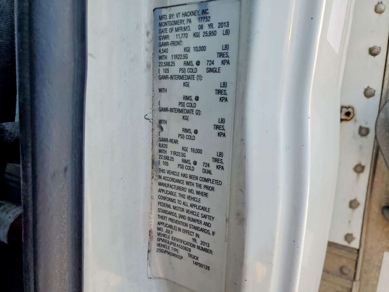 2014 Hino 258/268 BOX Truck