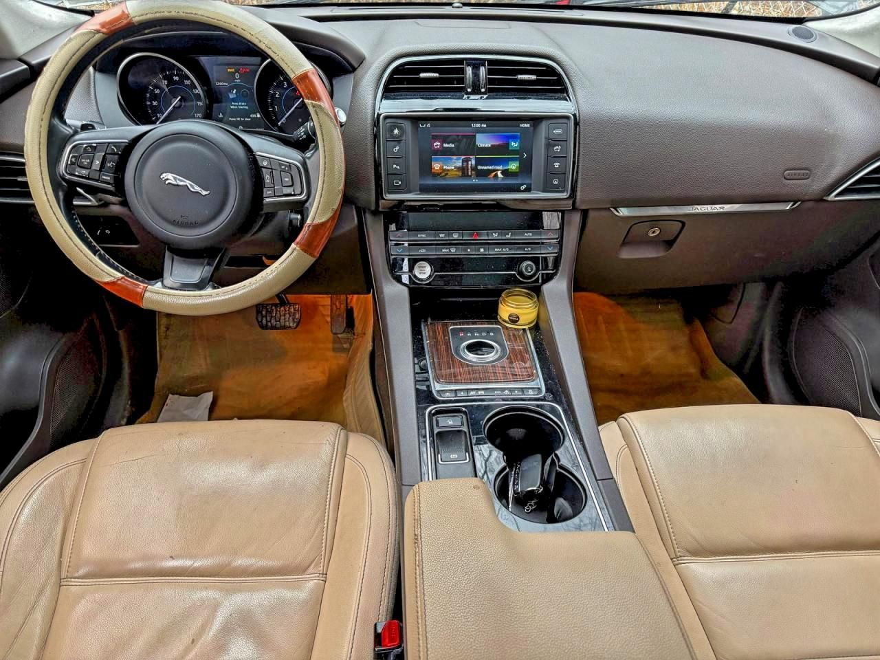 2017 Jaguar F-pace Prestige