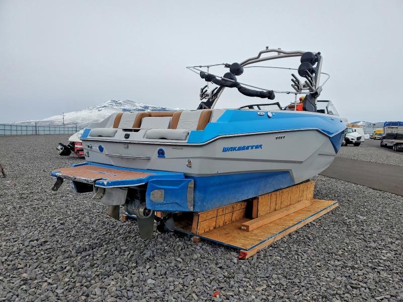 2023 Malibu Wakesetter Boat
