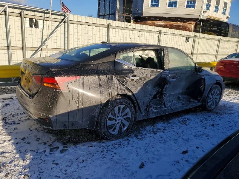 2025 Nissan Altima s