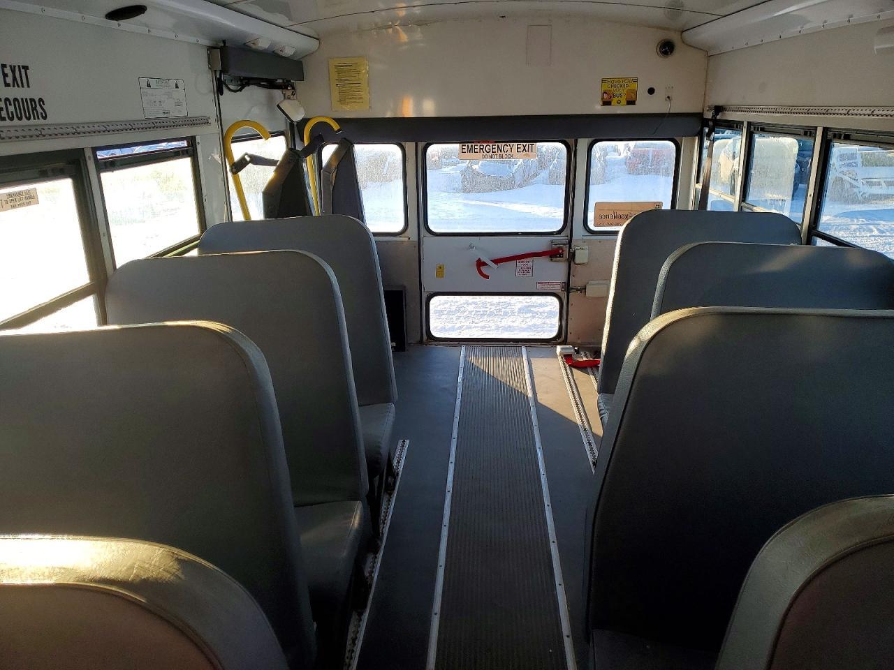 2009 GMC Savana CUT
