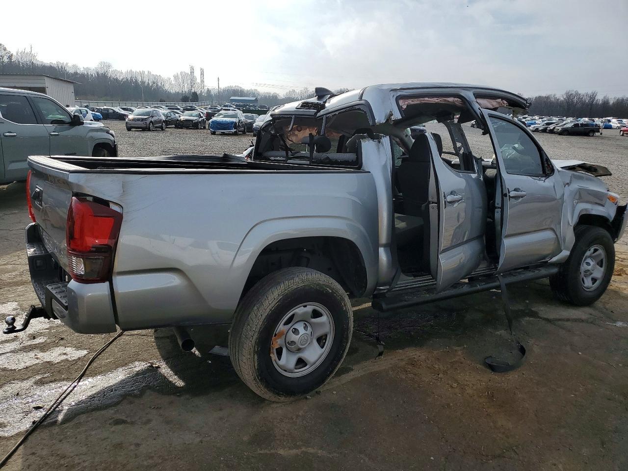 2022 Toyota Tacoma SR V6