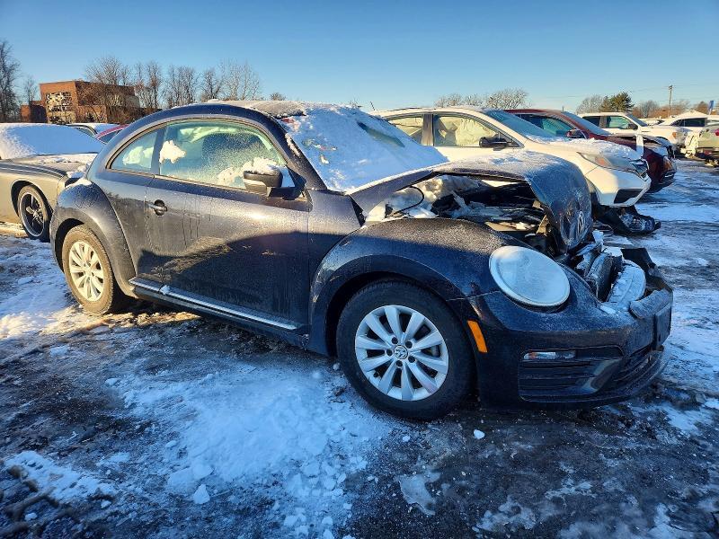2019 Volkswagen Beetle s