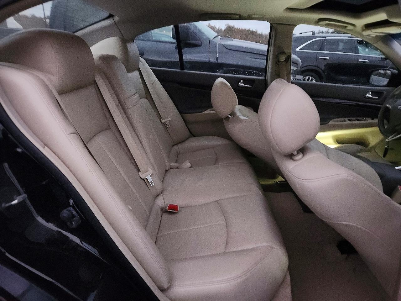2010 Infiniti G37