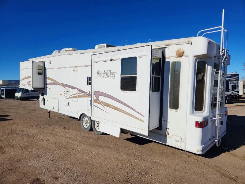 2001 Nuwa Hitchhiker