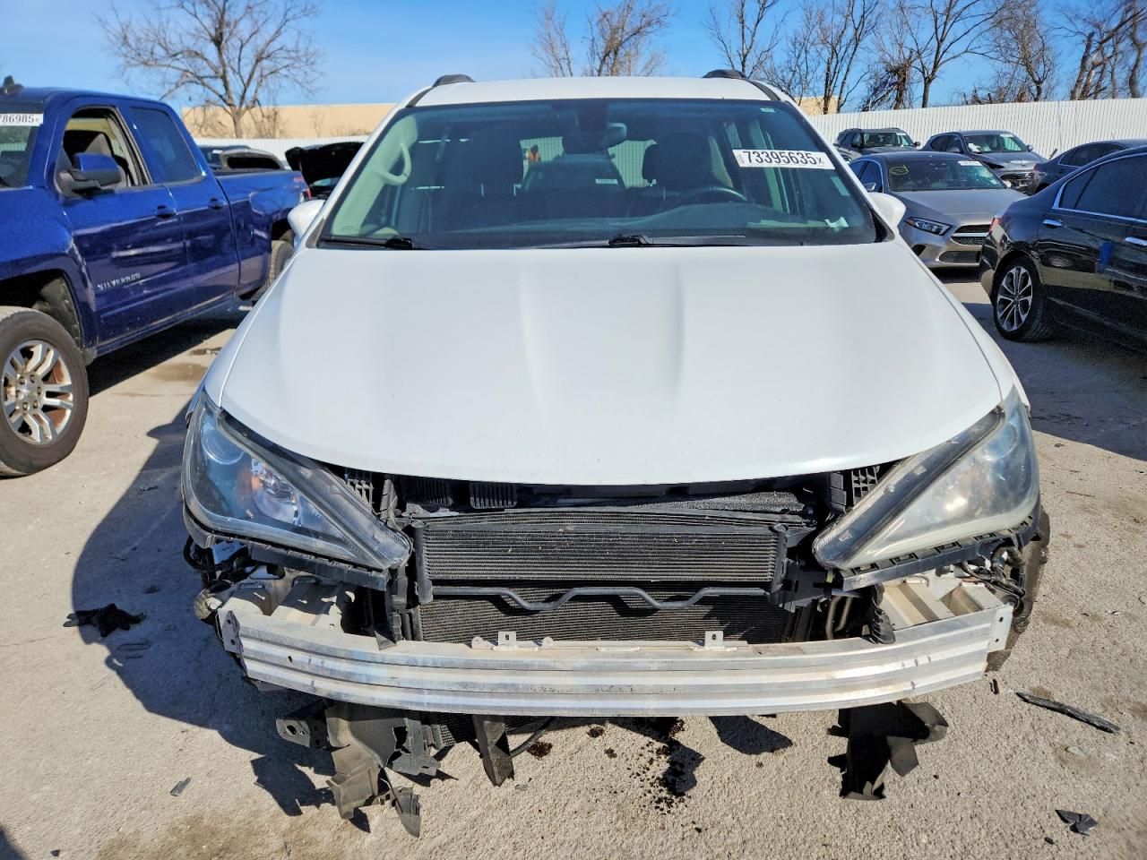 2017 Chrysler Pacifica Touring l